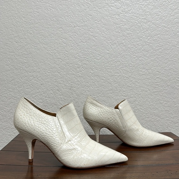 Tory Burch Georgina  Leather Ankle Boots Size 9 - Picture 2 of 8